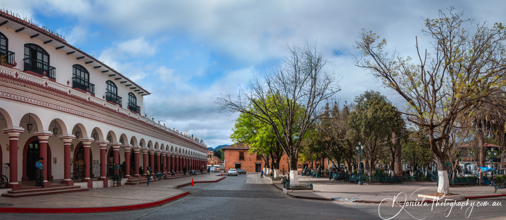 San Cristobal de la Casas Parque Central Colonial Architecture